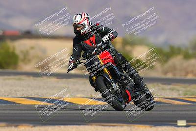 media/Nov-06-2023-Moto Forza (Mon) [[ce023d0744]]/3-Intermediate Group/Session 3 (Turn 5)/
